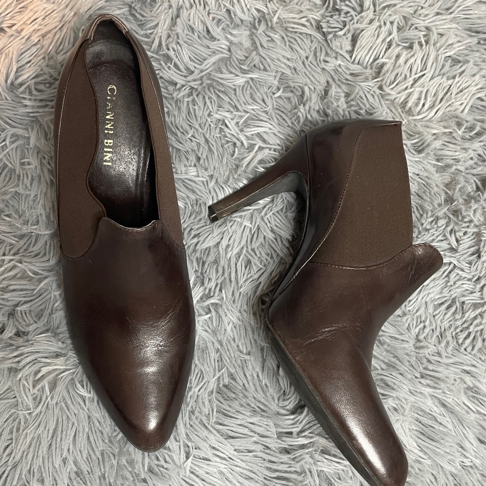 Giani Bini Brown High Heel Ankle Booties – Size 9.5, Stylish and Sophisticated